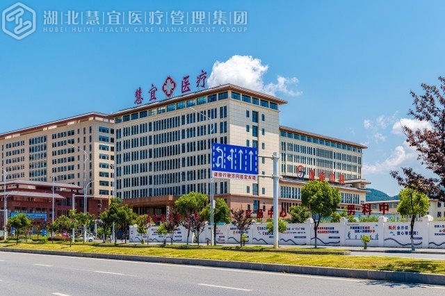 追光的你，青春无悔！