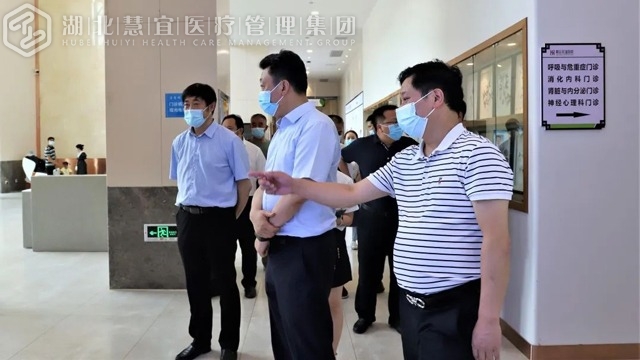 湖北省侨联领导看望我院归侨向阳教授