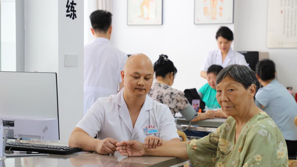 正式开诊！